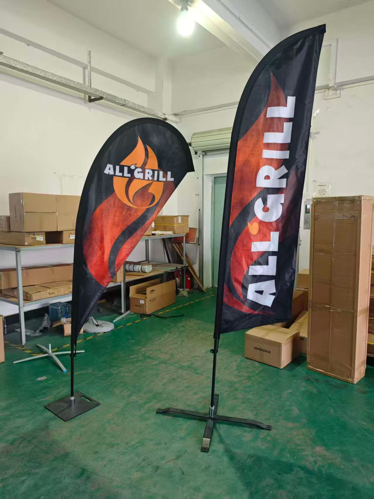 Feather square flag Image 1